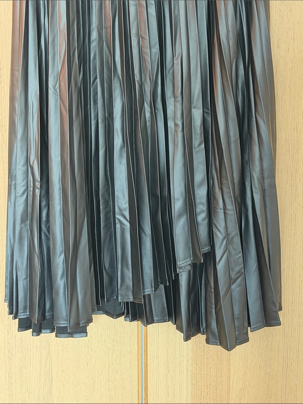 Zara Black Pleated Midi Skirt - Picture 5 of 7